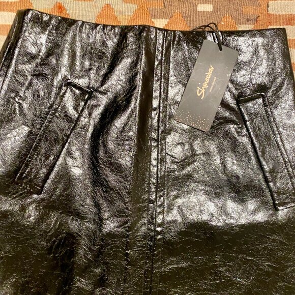 NWT Shinestar Vegan Leather Black Mini Skirt Size Small,‎ Stylish and Chic - Picture 3 of 5